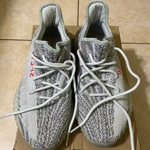 YEEZY BOOST 350 V2